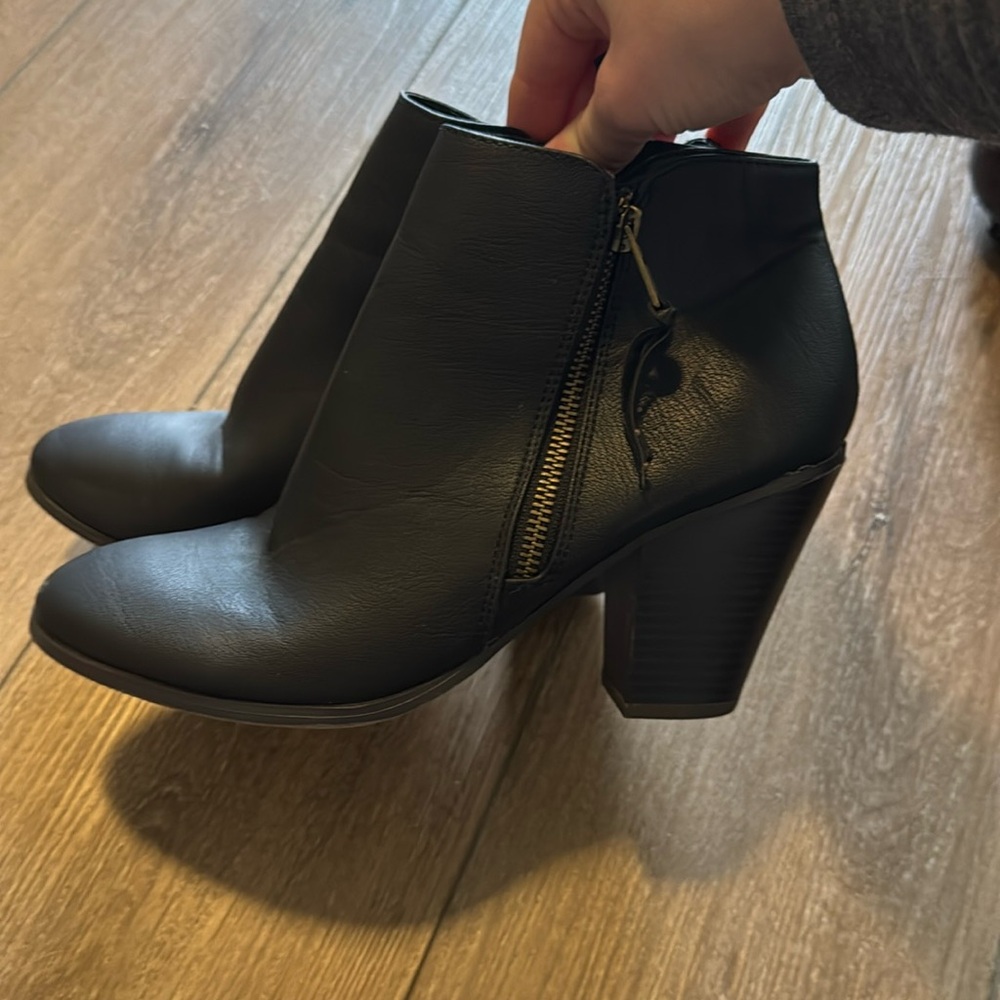 Charlotte Russe Size 8 Women’s black Booties